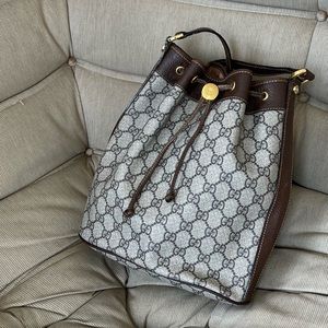 Gucci GG Supreme Drawstring Bucket Bag